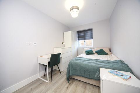 undefined, Benning Avenue, Bedfordshire LU6