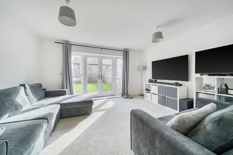 undefined, Mandarin Grove, Reading RG2