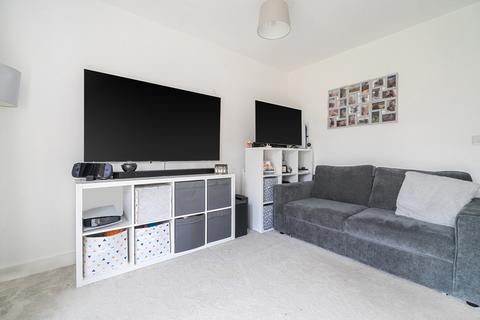 undefined, Mandarin Grove, Reading RG2