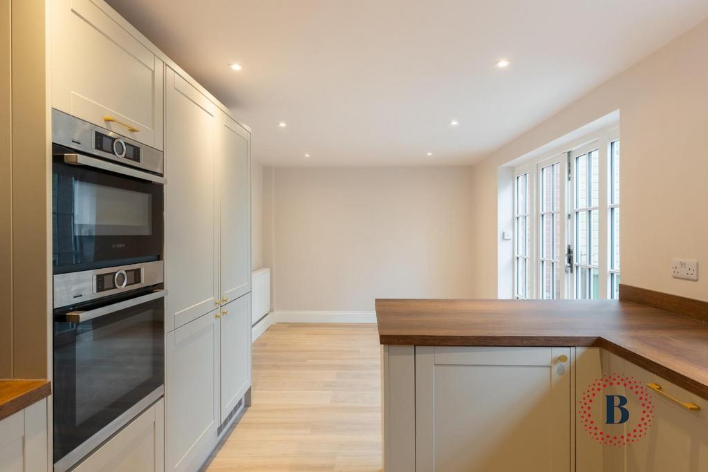 Kitchen-5.jpg
