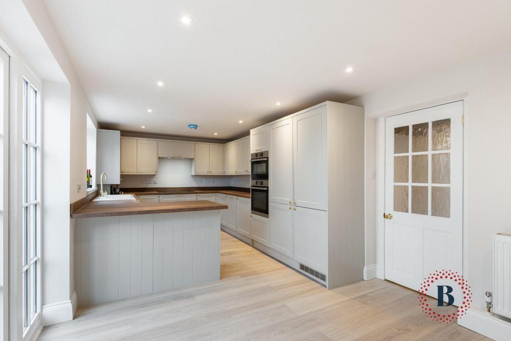 Kitchen-4.jpg