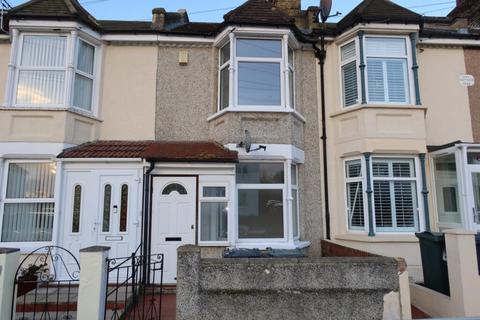 undefined, Knockhall Chase, Greenhithe, DA9 9EW – 2 Bedroom Terraced House