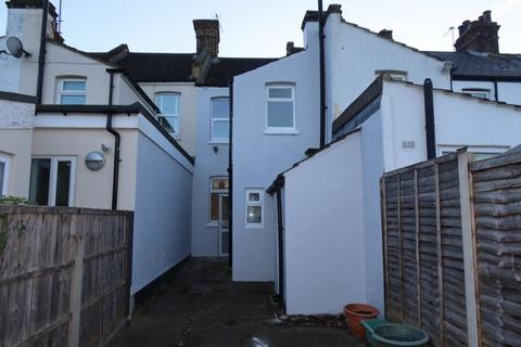 undefined, Knockhall Chase, Greenhithe, DA9 9EW – 2 Bedroom Terraced House