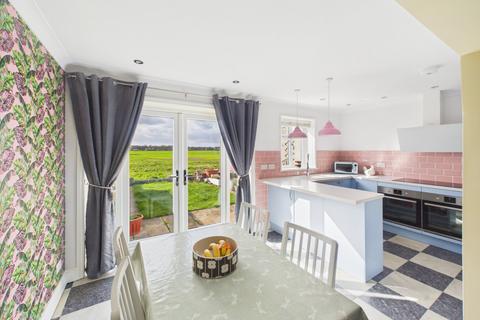 undefined, Queens Road, Eton Wick, Berkshire, SL4