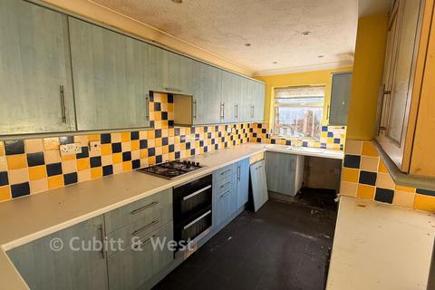 2 bedroom semi-detached house for sale, Dean Gardens, Portslade, East Sussex