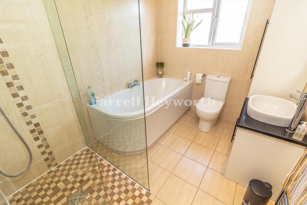 Bathroom image 2