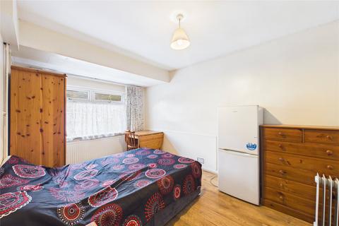 1 bedroom in a house share to rent, Albert Street, Slough, Berkshire, SL1