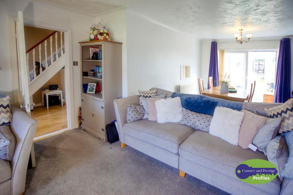 4 Hazel Way  (13).jpg