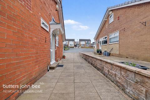 3 bedroom semi-detached house for sale, Durham Grove, Newcastle