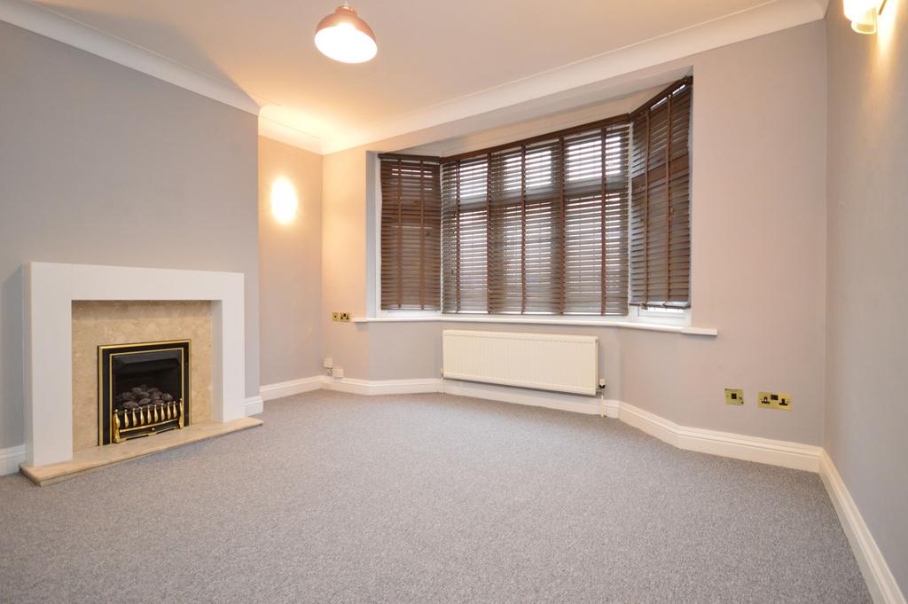 3 Bedroom Semi-detached House to Rent