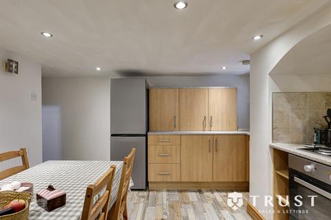 1 bedroom terraced house for sale, Knowles Hill Road, Dewsbury, WF13