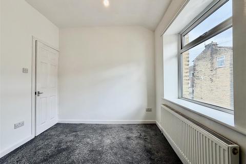 2 bedroom terraced house for sale, New Street, Netherton HD4