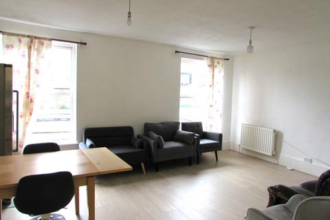 3 bedroom flat to rent, High Street, Harrow Wealdstone, Middlesex HA3