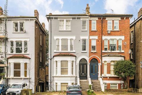 undefined, The Avenue, London W13
