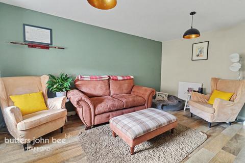 3 bedroom semi-detached house for sale, Avondale Circle, Stafford