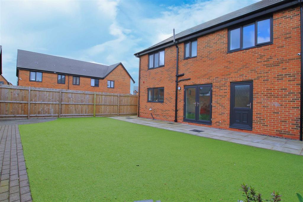 Rear Garden..jpg
