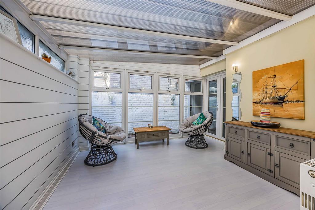 54 Auckland Road East, Southsea-Small-Portico Marke