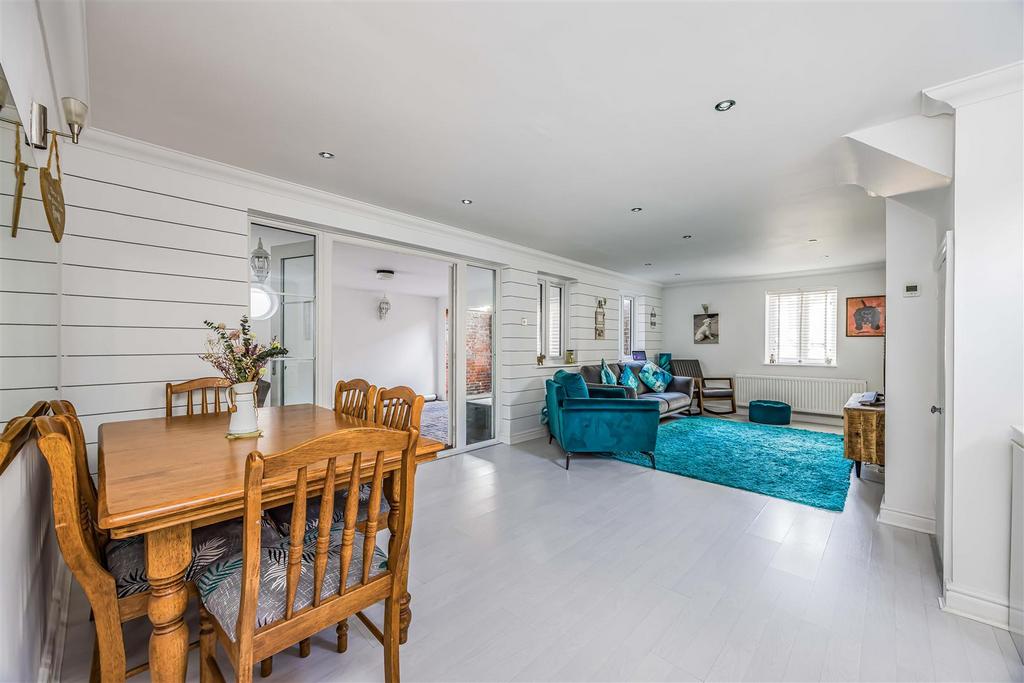 54 Auckland Road East, Southsea-Small-Portico Marke