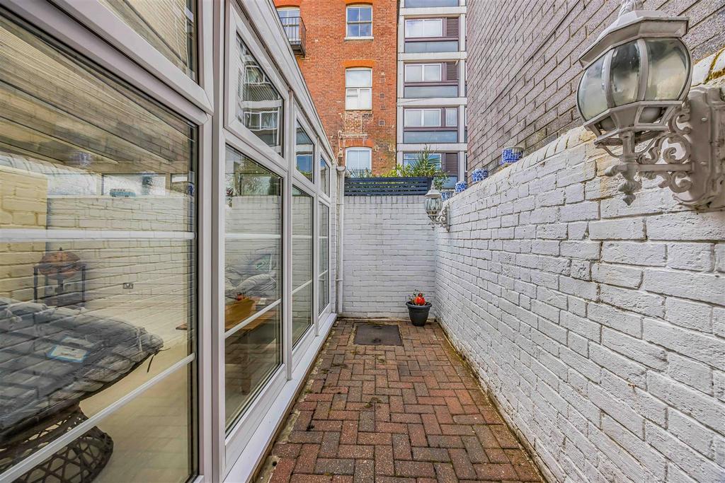 54 Auckland Road East, Southsea-Small-Portico Marke