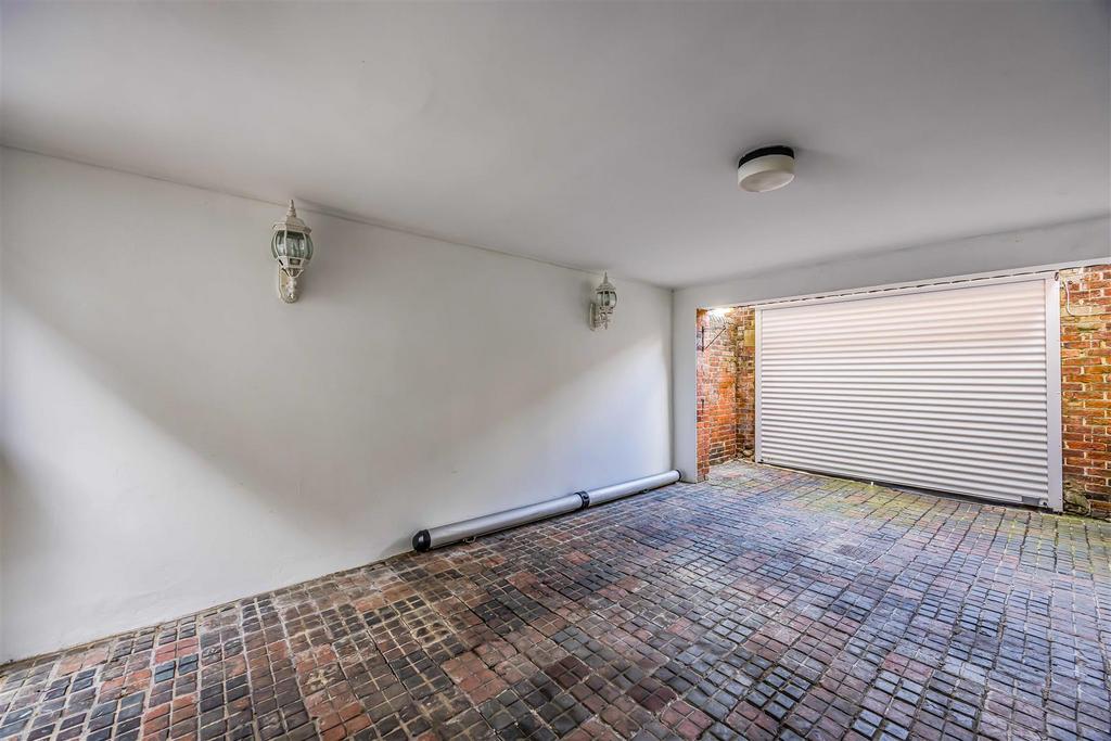 54 Auckland Road East, Southsea-Small-Portico Marke