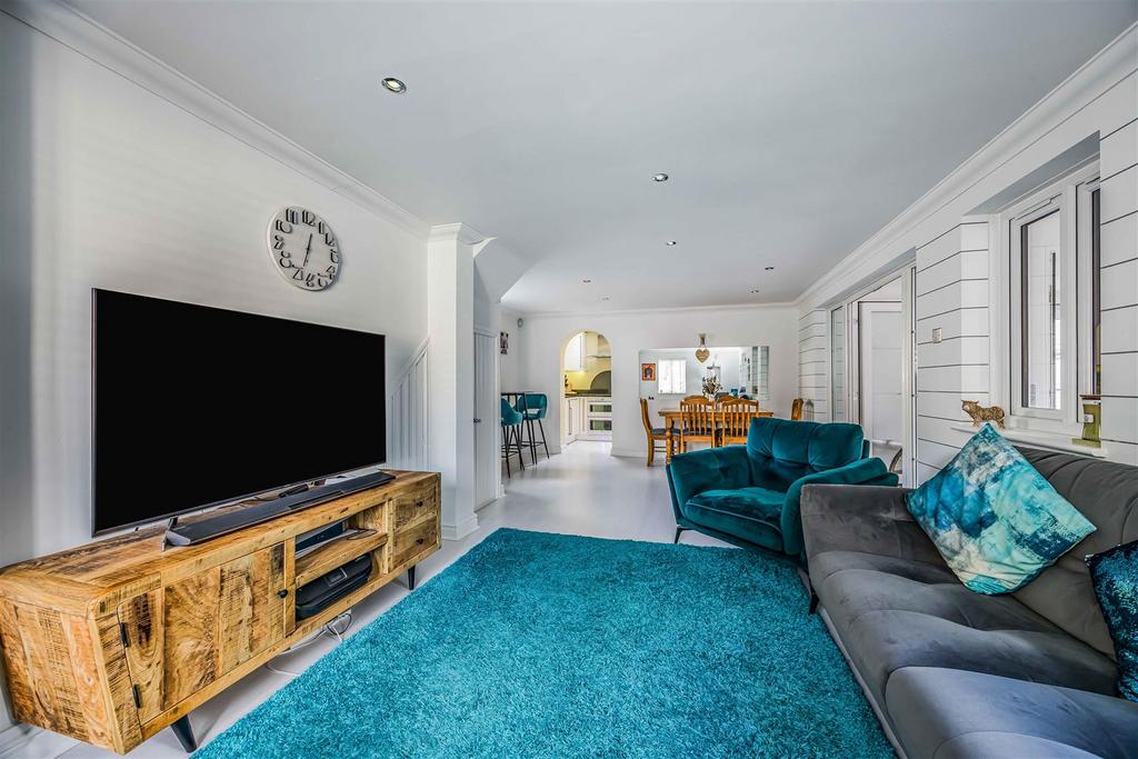 54 Auckland Road East, Southsea-Small-Portico Marke