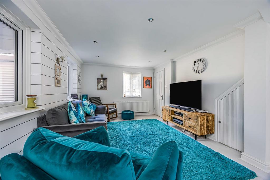 54 Auckland Road East, Southsea-Small-Portico Marke