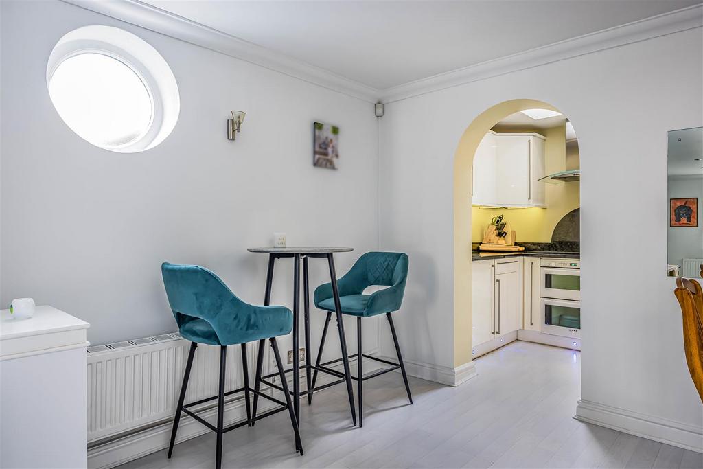54 Auckland Road East, Southsea-Small-Portico Marke
