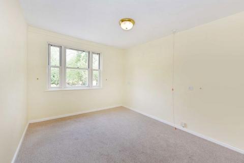 undefined, Victoria Park Road, London E9