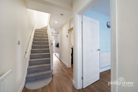 4 bedroom terraced house for sale, Belmont Road, Harrow, HA3