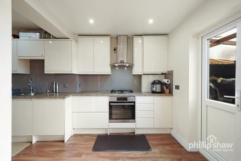 4 bedroom terraced house for sale, Belmont Road, Harrow, HA3