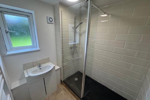 2 bedroom flat to rent, Holmes Drive, Wisbech