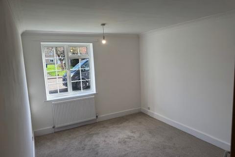 2 bedroom flat to rent, Holmes Drive, Wisbech