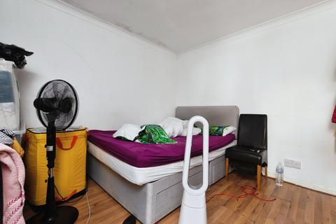 undefined, Sydenham Road, Croydon, CR0