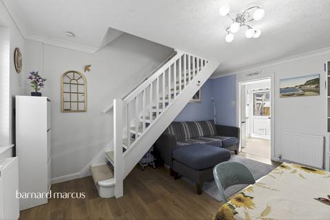undefined, Tulyar Close, Tadworth