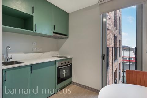 undefined, Victoria Road, FELTHAM