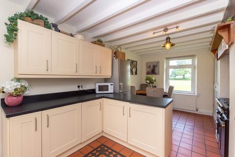 3 bedroom end of terrace house for sale, Dinas Cottages, Dinas, Gwynedd, LL54