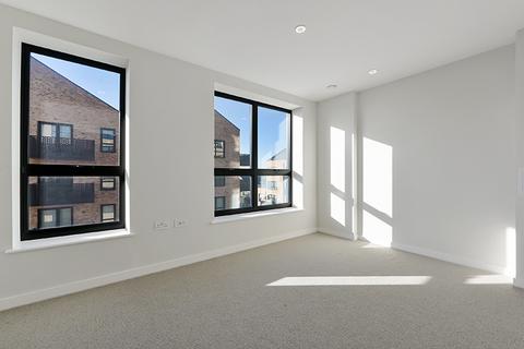 2 bedroom apartment to rent, Middle Road, LONDON