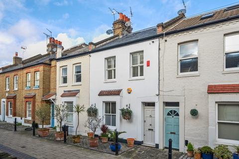 Quill Lane, Putney, London, SW15