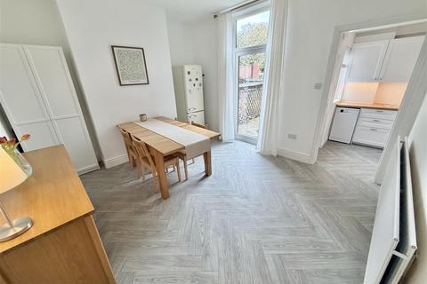 3 bedroom terraced house for sale, Holly Drive, Sale