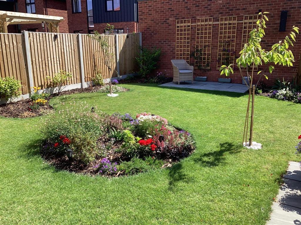 Garden 3.jpg