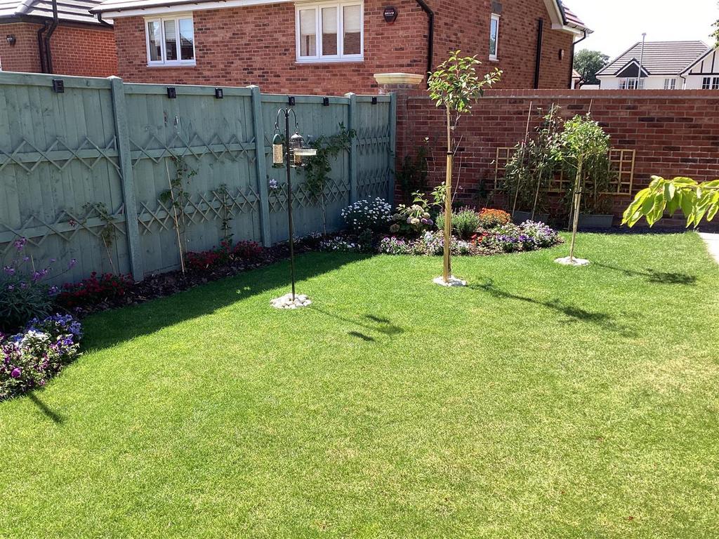 Garden 2.jpg
