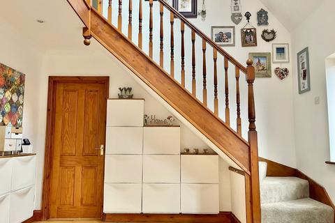 4 bedroom detached house for sale, Butts Ash Avenue, Hythe, SO45
