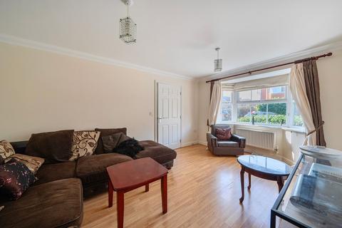undefined, Broadwood Road, Coulsdon CR5