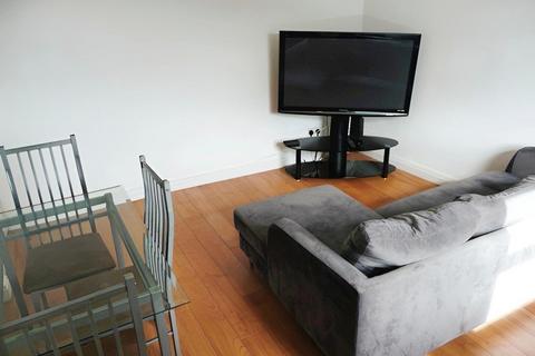 1 bedroom terraced house to rent, Oak Road, Huddersfield HD2