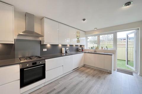 3 bedroom townhouse for sale, St James Close, New Malden