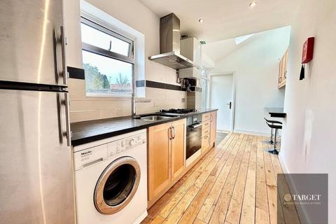 undefined, Dartford Avenue, London N9