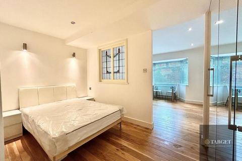 undefined, Dartford Avenue, London N9