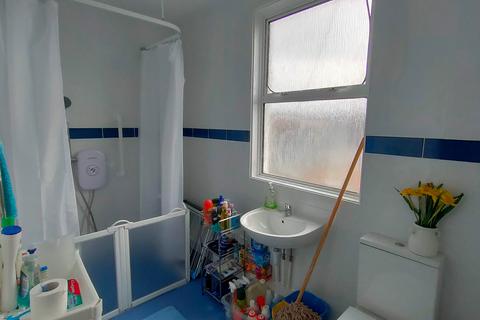 Flat share to rent, Wisteria Road, London SE13