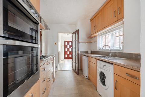 3 bedroom semi-detached house for sale, Narbeth Drive, Buckinghamshire HP20