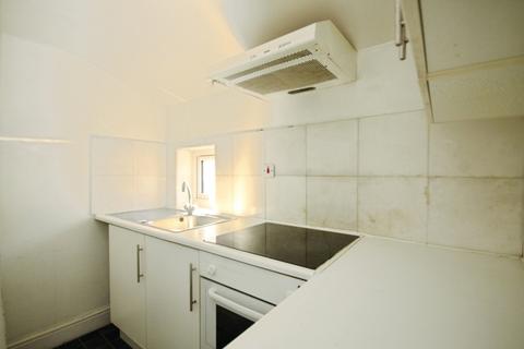 2 bedroom apartment to rent, Wolfington Road, London, SE27
